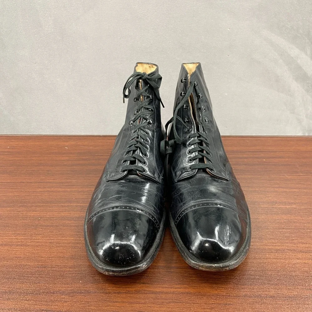 Vintage Connolly Boots Black Leather Cap Toe Ankle Lace Up SZ 9.5 Combat Boots